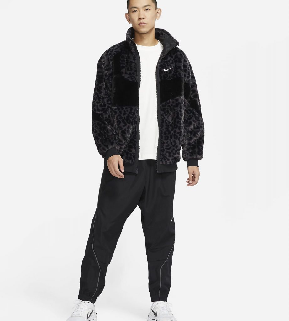 Nike Sportswear Swoosh