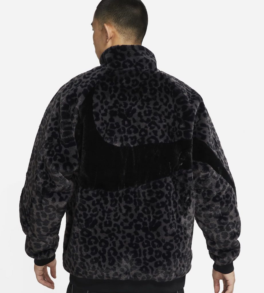 Nike Sportswear Swoosh